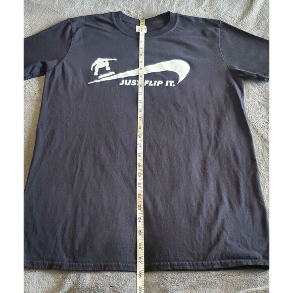 Skater T-Shirt Tee Shirt Gildan Medium Cotton Skateboard Just Flip It - Picture 7 of 7